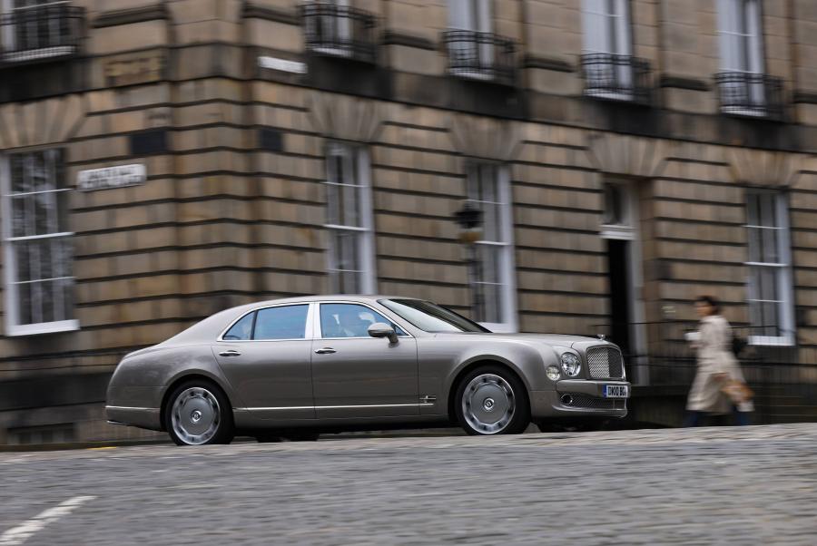  Bentley Mulsanne 2010 года  (фото 57 из 262)